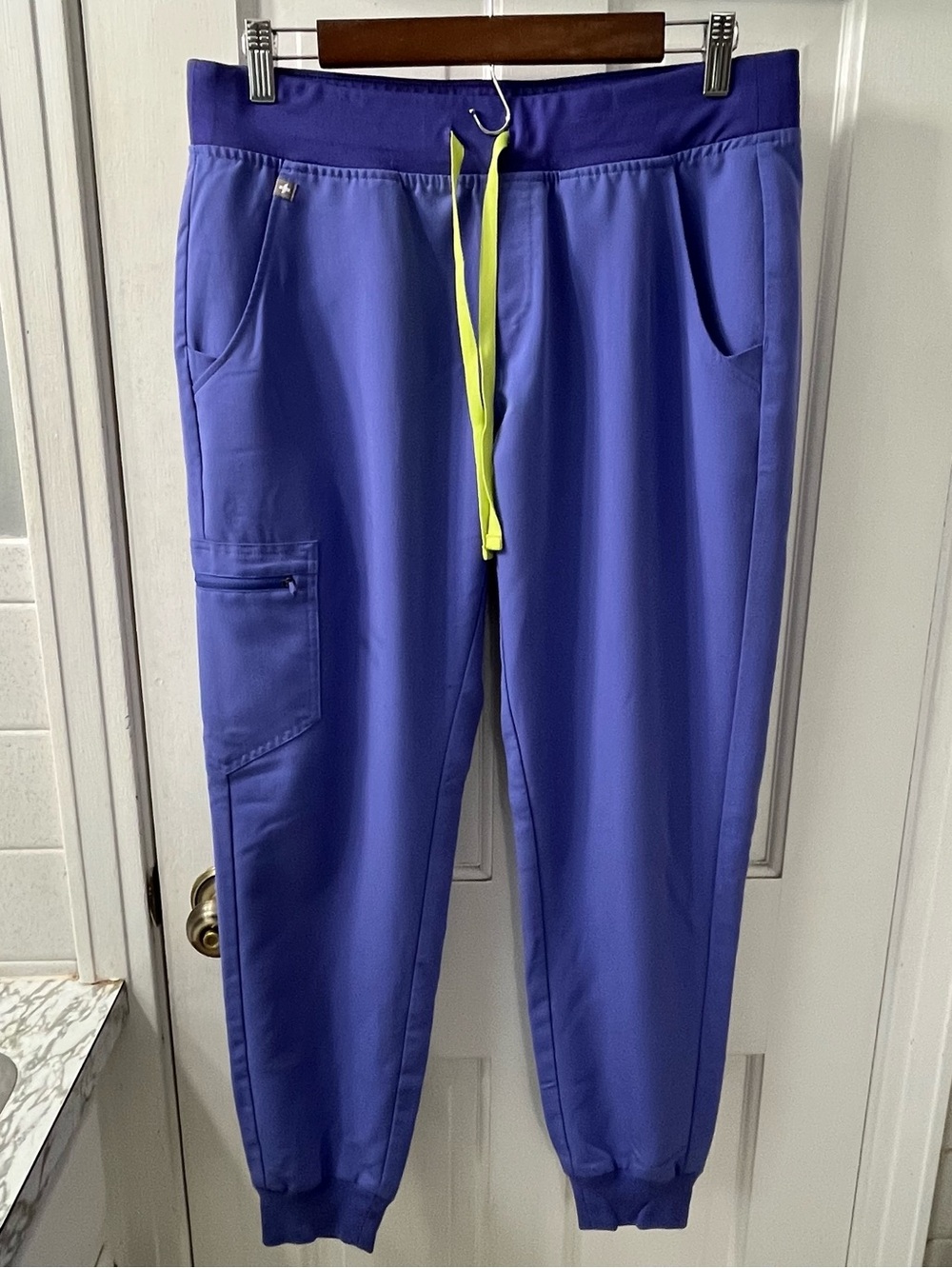 FIGS Zamora Jogger Scrub Pants Medium M Blueberry Neon Yellow Drawstring W18SW20